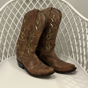 Women’s Lucchesse Studded Cowboy Boots